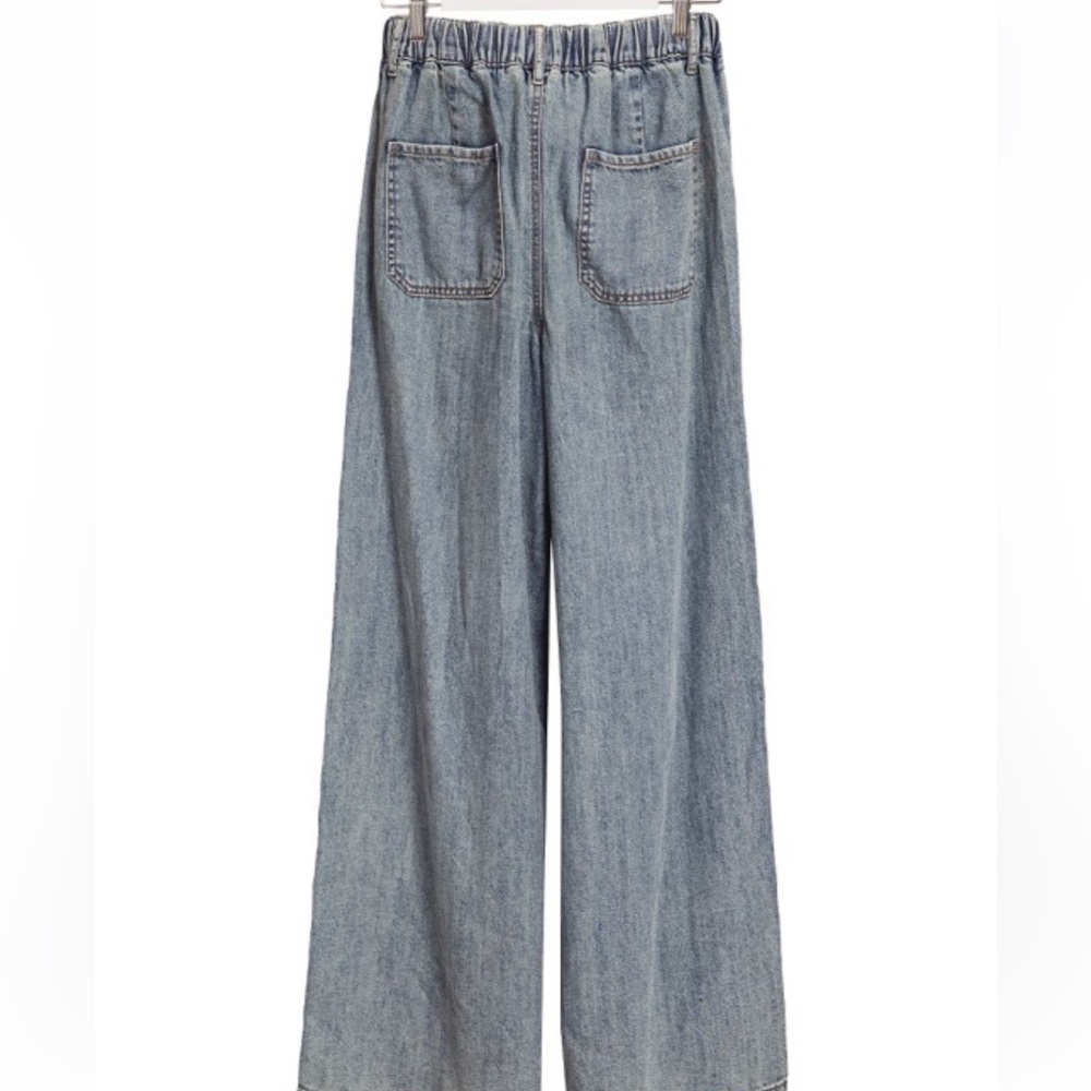 Zenana Outfitters Light Blue Wide Leg Jeans with Cream Drawstring - Picture 2 of 2